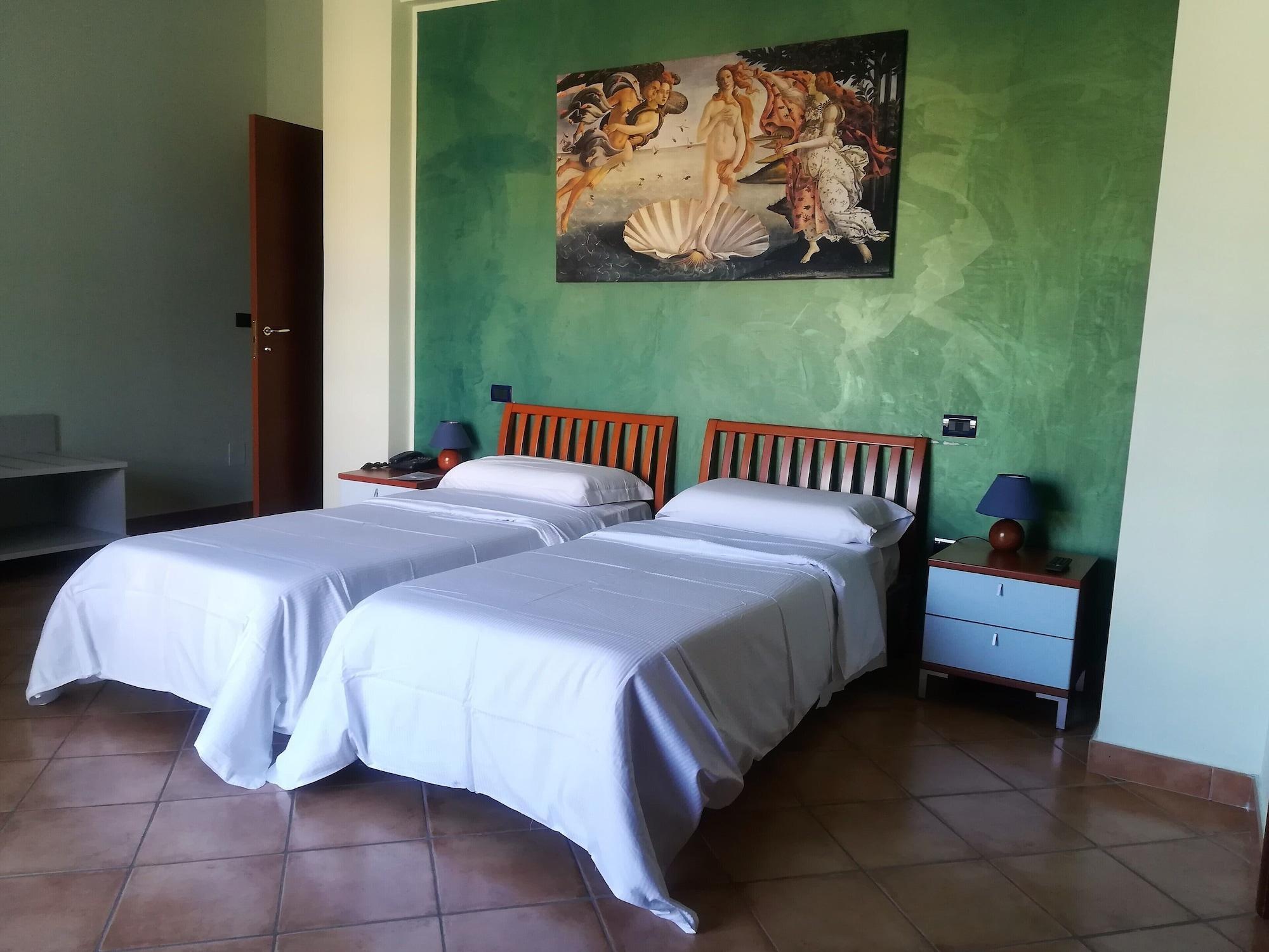 Hotel Azzurro LʼAquila Dış mekan fotoğraf