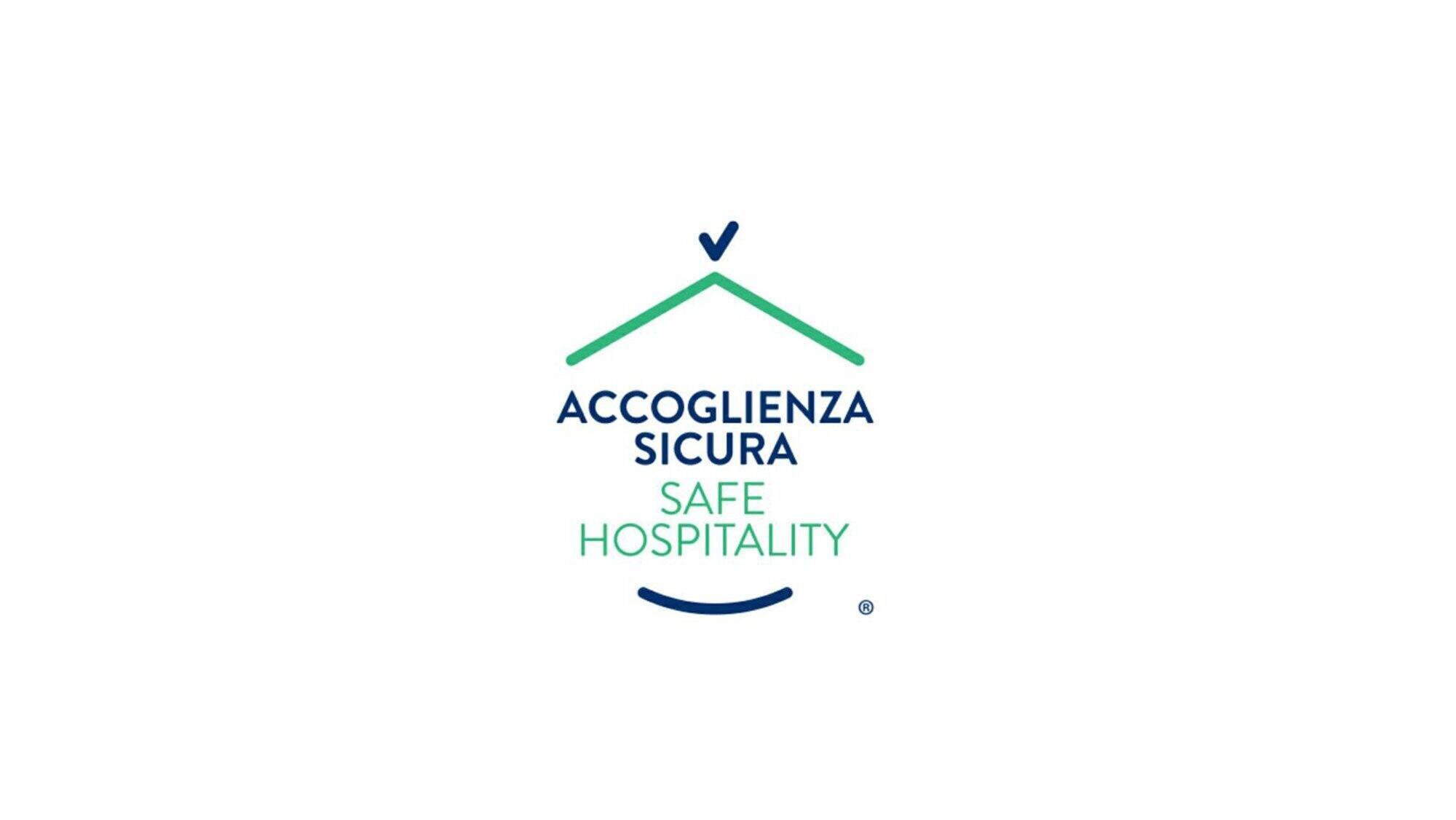 Hotel Azzurro LʼAquila Dış mekan fotoğraf
