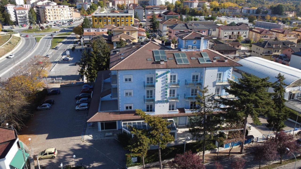Hotel Azzurro LʼAquila Dış mekan fotoğraf