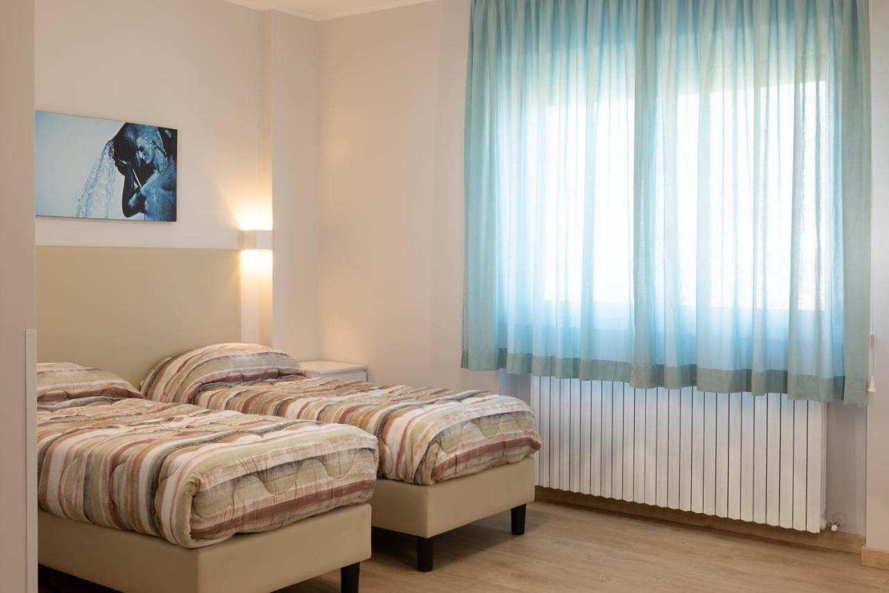 Hotel Azzurro LʼAquila Dış mekan fotoğraf
