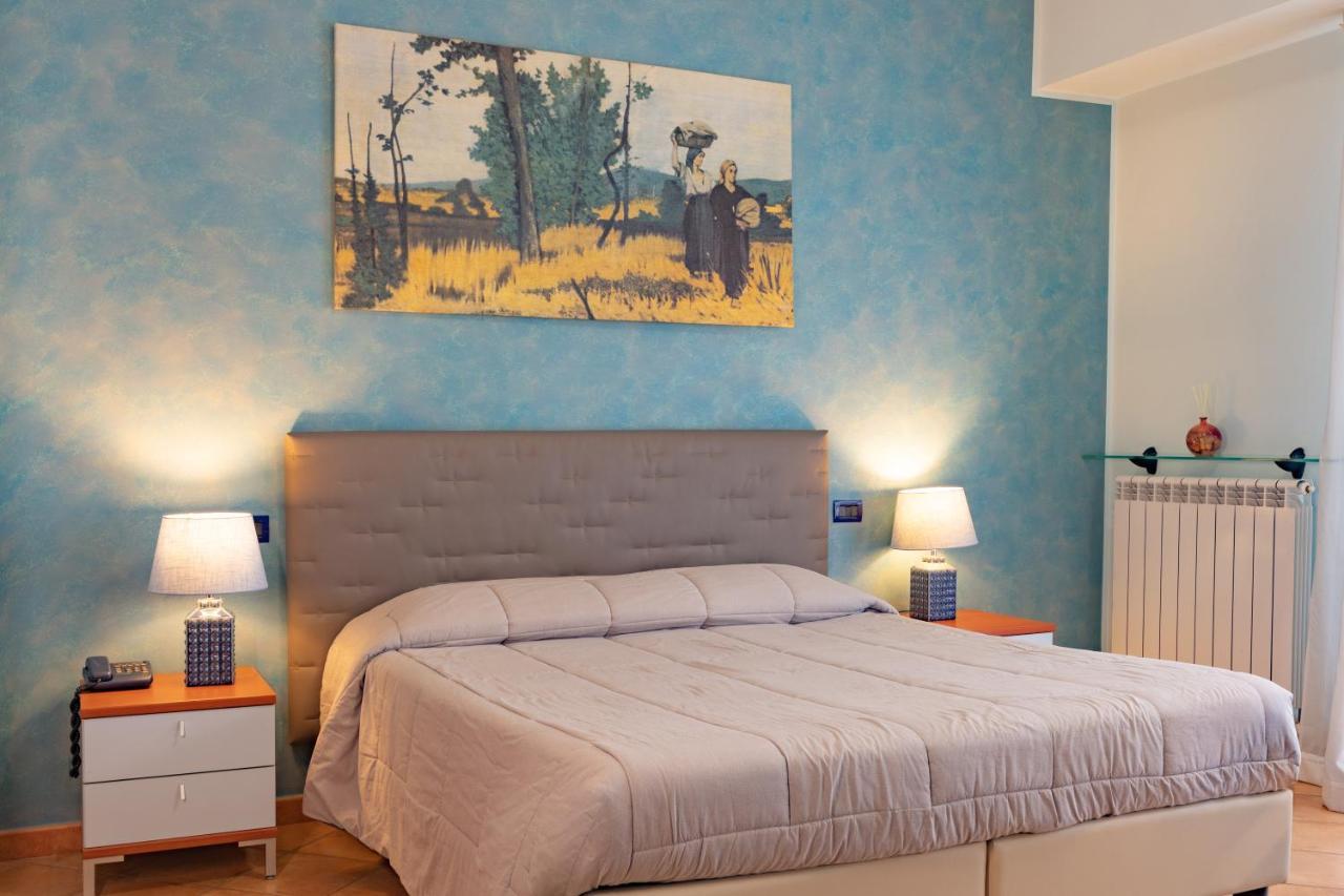 Hotel Azzurro LʼAquila Dış mekan fotoğraf