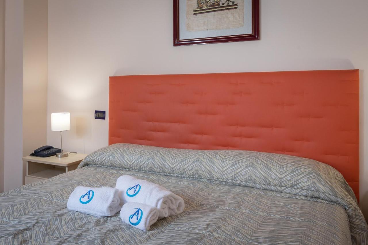 Hotel Azzurro LʼAquila Dış mekan fotoğraf