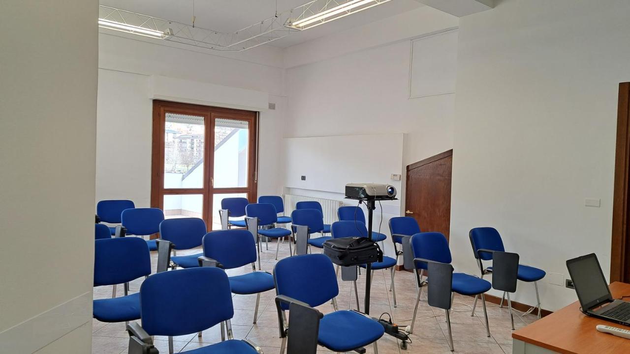 Hotel Azzurro LʼAquila Dış mekan fotoğraf