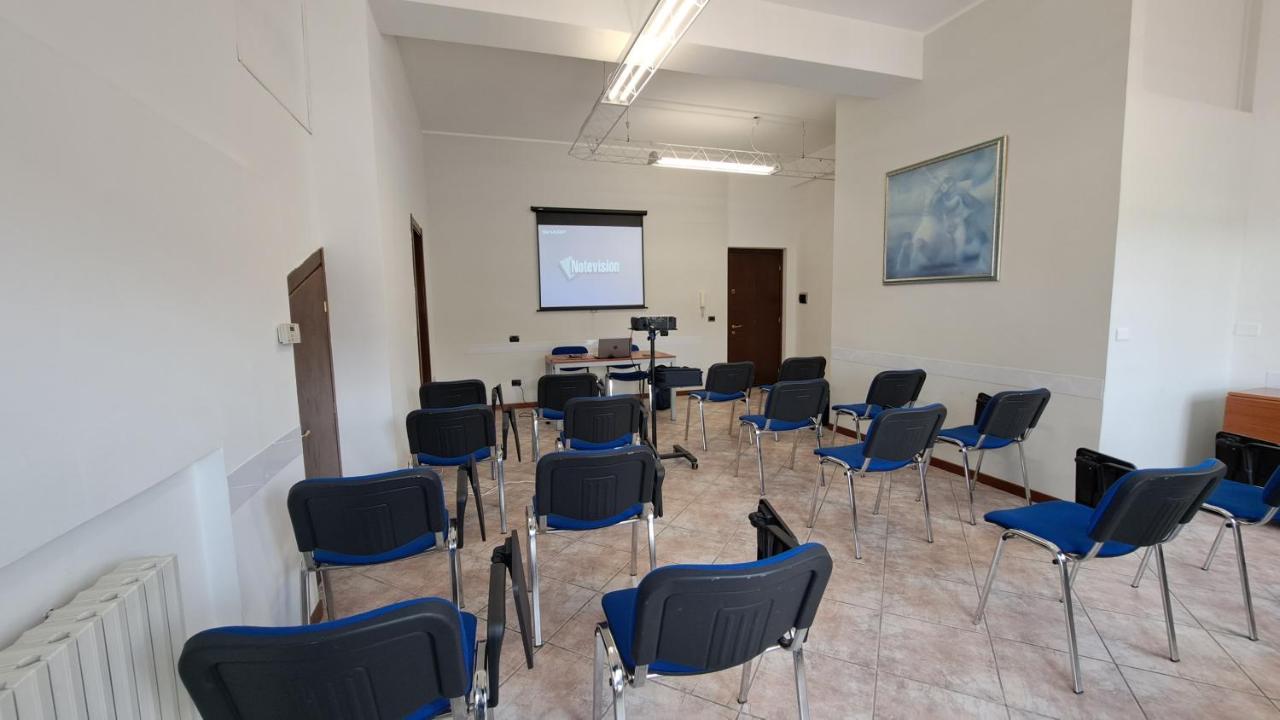 Hotel Azzurro LʼAquila Dış mekan fotoğraf